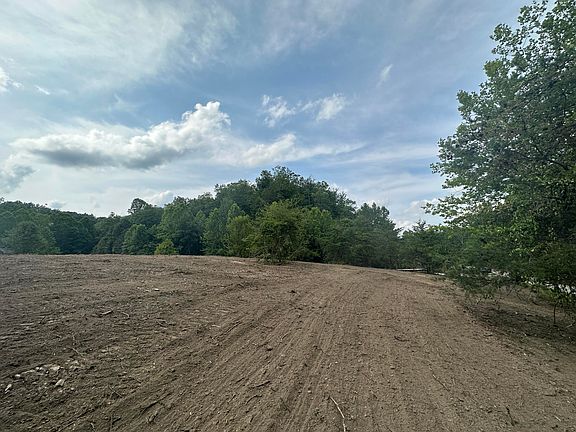 4th image of 1 Katy Branch Rd