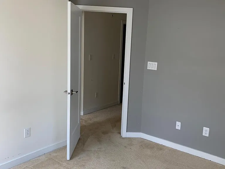 16 Manchester Dr — Photo 11