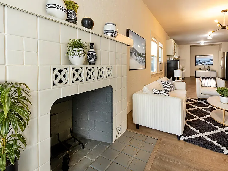 7832 Weld St — Photo 3
