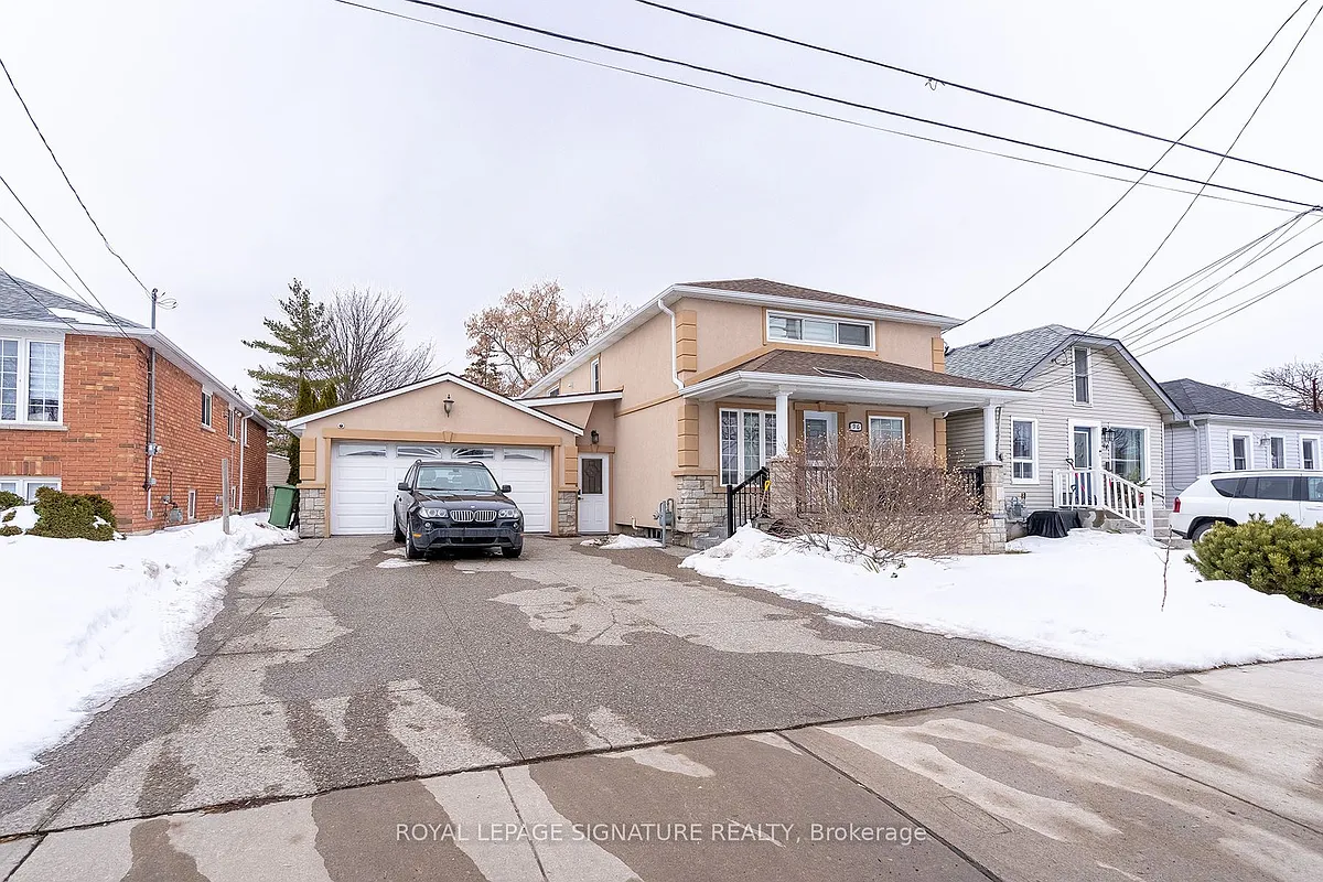 Photo 1 of 21 - 96 Charlotte St #BMST - Hamilton, ON Primary Photo - 96 Charlotte St #BMST