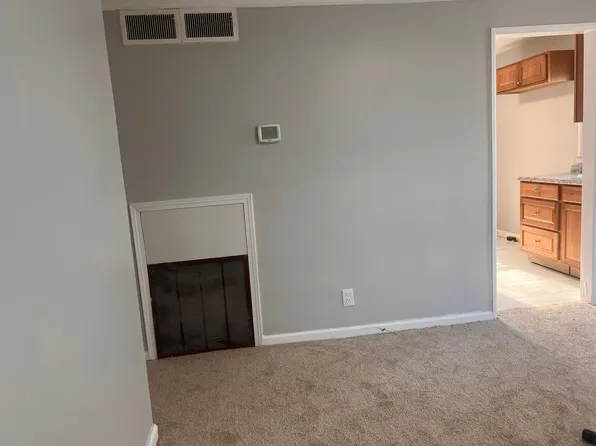 23313 Stanford St, Dearborn Heights, MI 48125