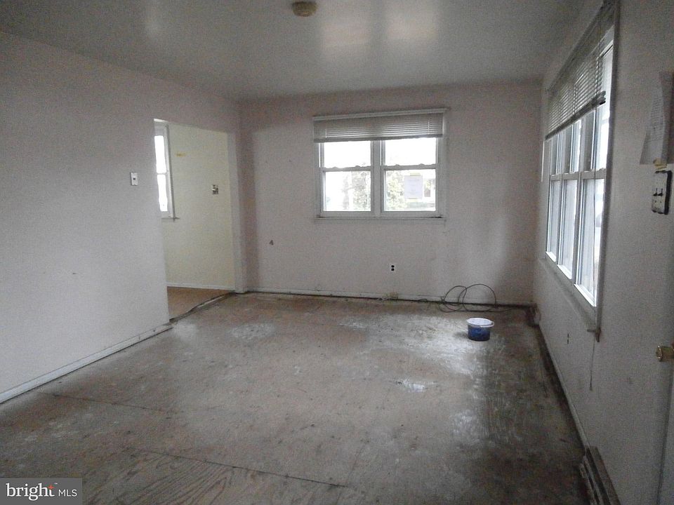 130 Heulings Ave Riverside, NJ Zillow