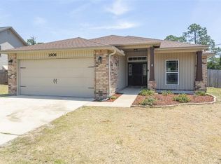1906 Shannon Rd, Navarre, FL 32566