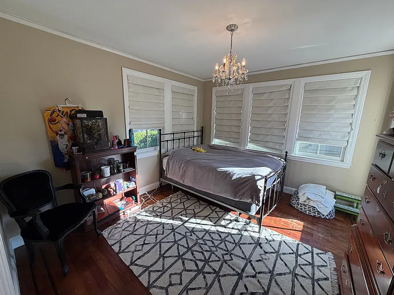 5 Santa Ana Ave — Photo 40