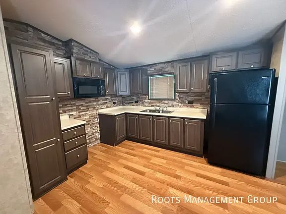 2nd image of 154 Evergreen Dr #86