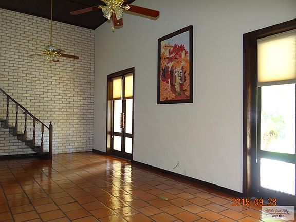 4th image of 5325 Papaya Cir