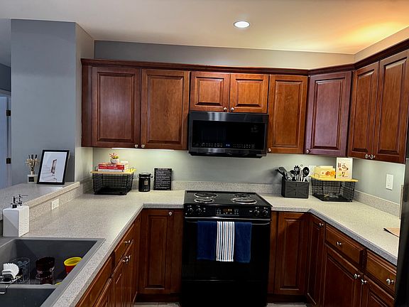 Kitchen 10 x 10