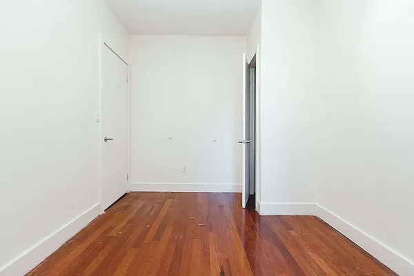 Rented by Nooklyn NYC LLC | media 19