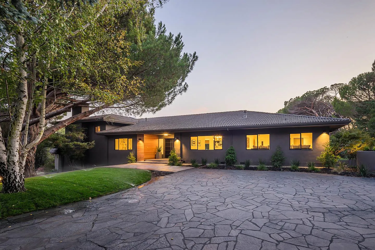 30 Boroughwood Pl photo 1