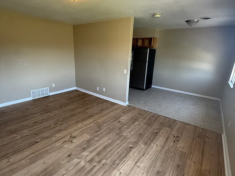 140 Main Ave #12 — Photo 3