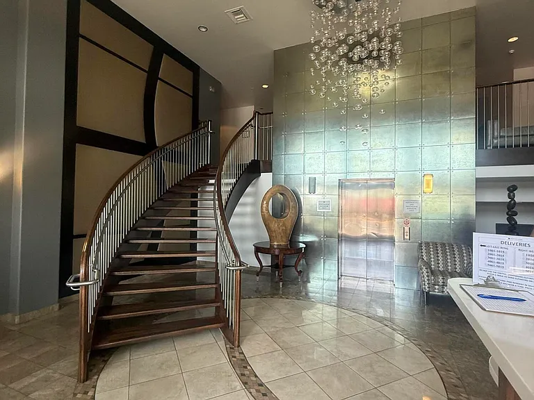 945 E Playa Del Norte Dr #2002 — Photo 34