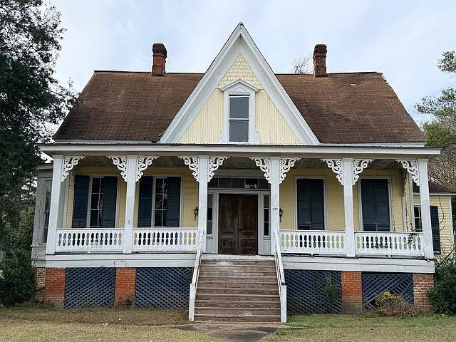 1st image of 334 Sanford Ave