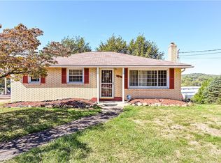 819 N 2nd St, Jeannette, PA 15644