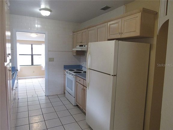 3rd image of 3821 Grove St S