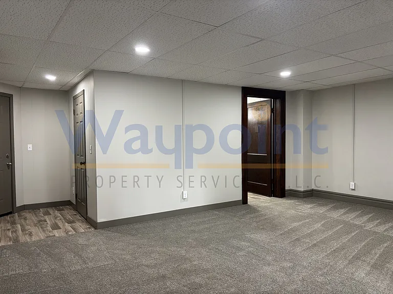 102 S Lafayette St #4 — Photo 2