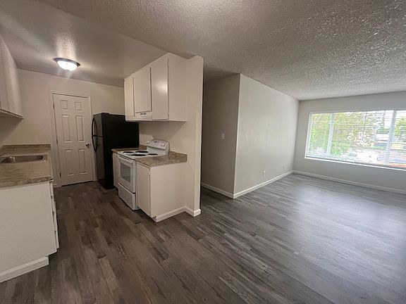 2nd image of 2910 N Tracy Blvd APT 44