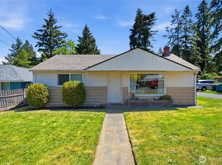 18824 Midvale Ave N, Seattle, WA 98133