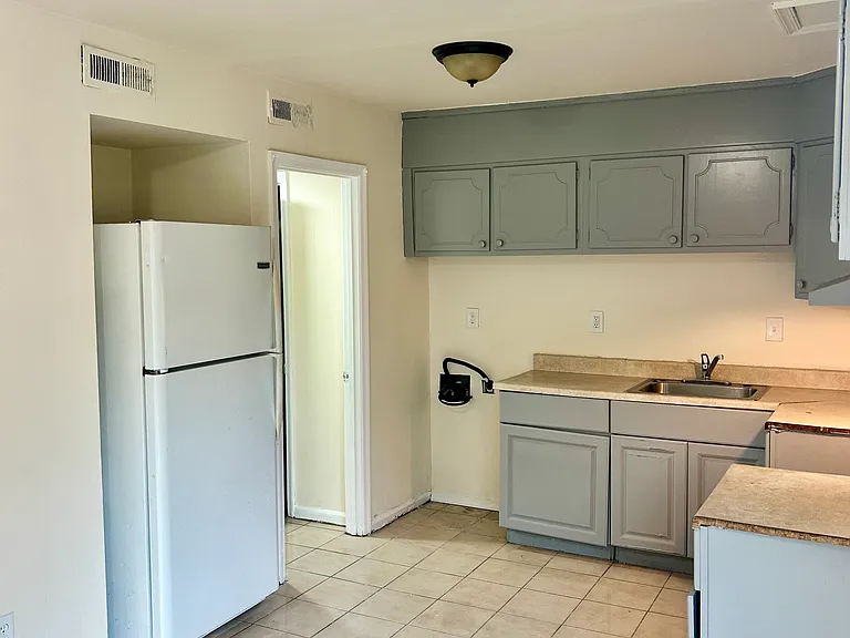 418 Rann Ct — Photo 4
