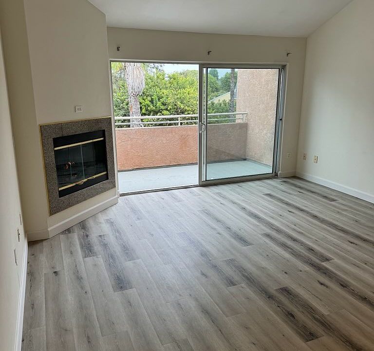 1st image of 4484 W Point Loma Blvd APT 6