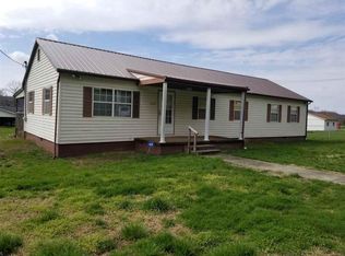 381 Sanns Dr, Lesage, WV 25537