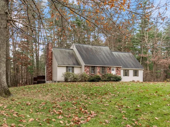 13 Oxbow Lane, Derry, NH 03038