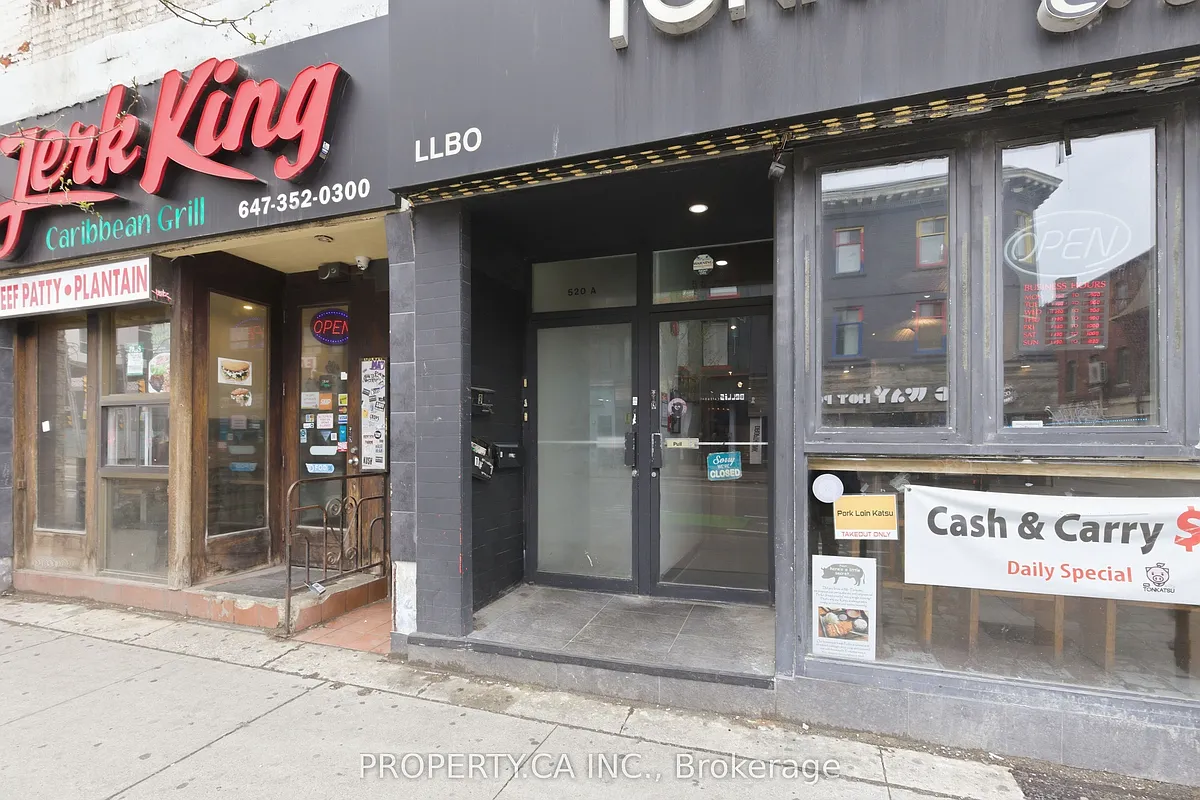 Building Photo - 520 Bloor St W #3
