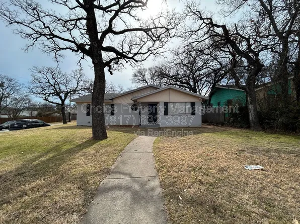 5556 Mac Arthur Dr, Fort Worth, TX 76112