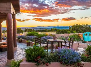 111 Calle Ventoso W, Santa Fe, NM 87506