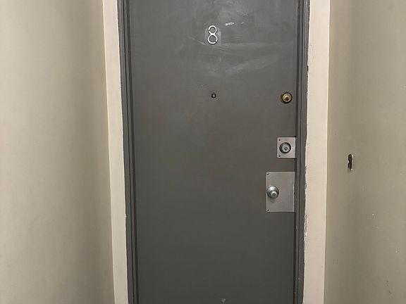 2nd image of 540 S Serrano Ave APT 8