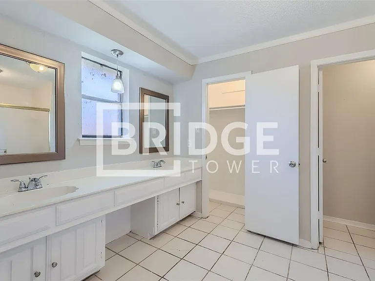 106 Cedar View Dr — Photo 8