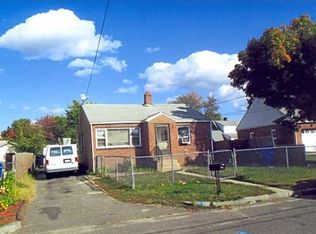 35 Elmore Ave, Springfield, MA 01119