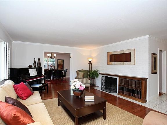 4th image of 12482 Newport Ct