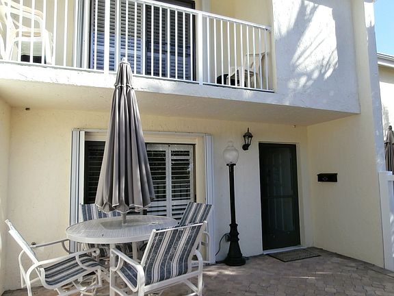 4th image of 4009 Silver Palm Dr