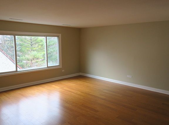 3rd image of 200 Home Ave APT 4C