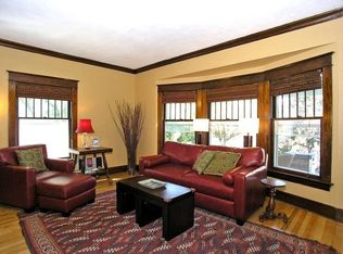 1608 Wealthy St SE, East Grand Rapids, MI 49506