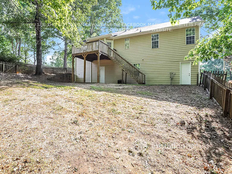 4216 Sturbridge Dr — Photo 16