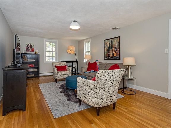 4th image of 17 Kingsbrook Way
