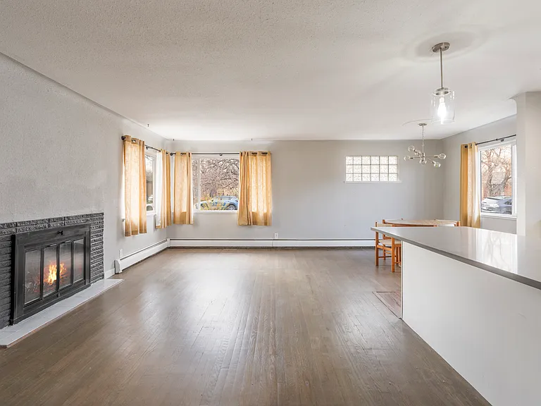 2224 Kenton St — Photo 8