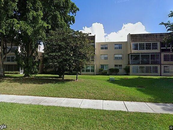5th image of 9301 Lime Bay Boulevard #204