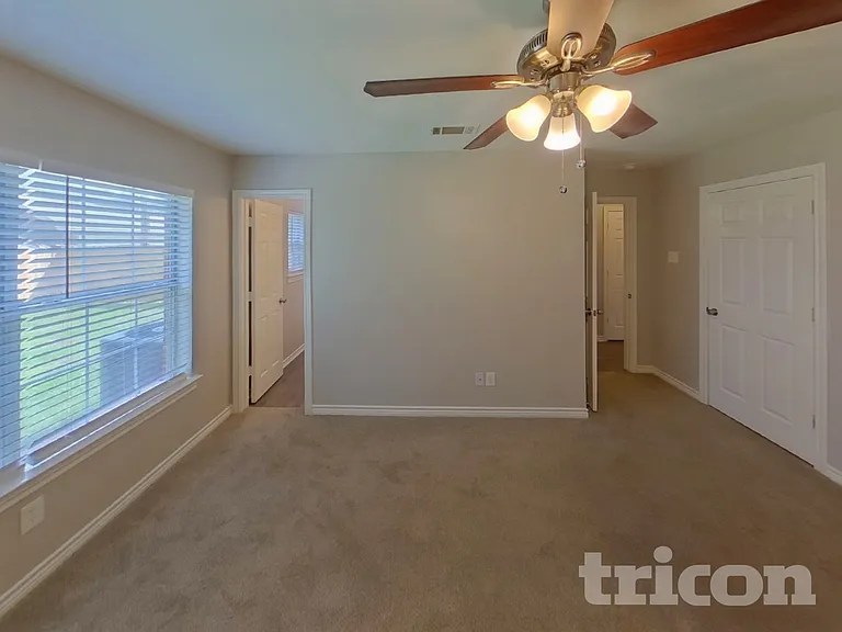 185 Trout St — Photo 7