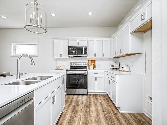 4th image of 1105 SW 18th Ct