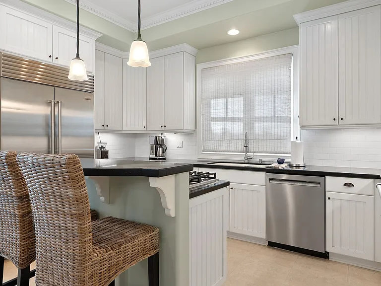 705 Goldenrod Ave — Photo 11