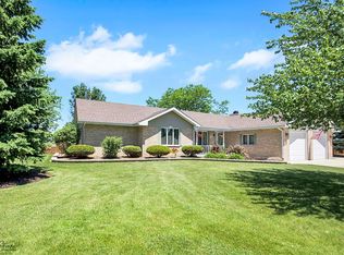 609 Hazelwood Dr, New Lenox, IL 60451
