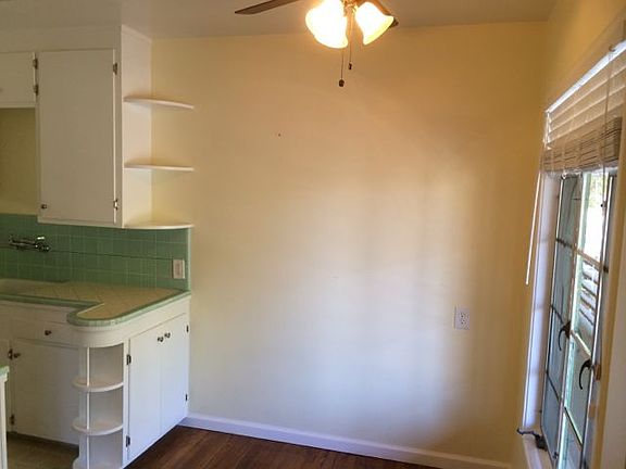 5th image of 1703 27th St APT 4