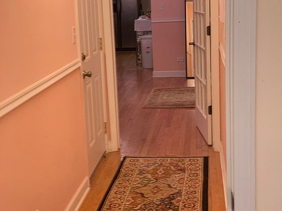 4th image of 6215 N Oakley Ave APT 3