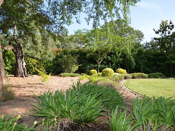 4th image of 2439 Highland Hills Dr