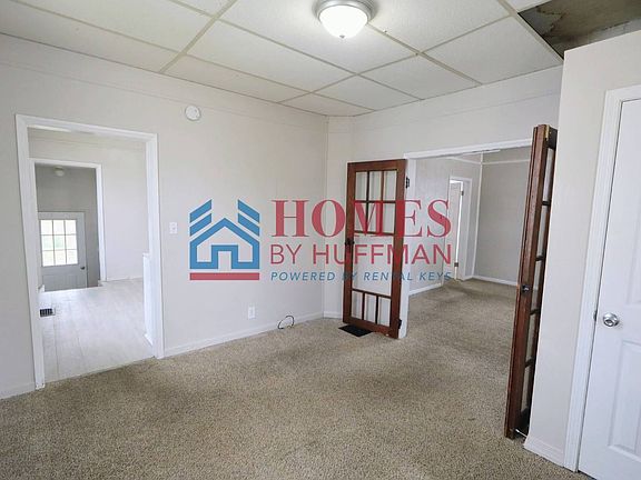 4th image of 202 Herndon Dr