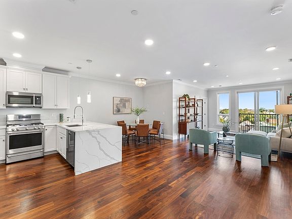3rd image of 87 Medford St #504