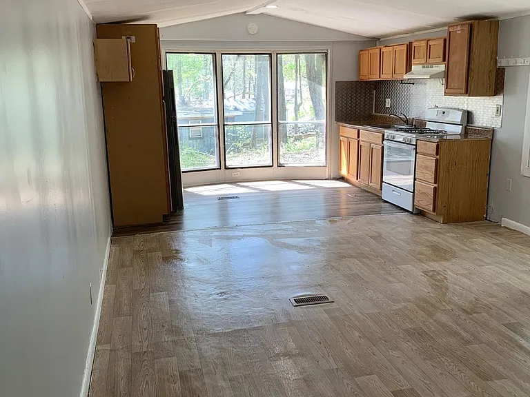 200 Fosler Rd #222C — Photo 3