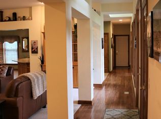 17887 London Rd, Williamsport, OH 43164